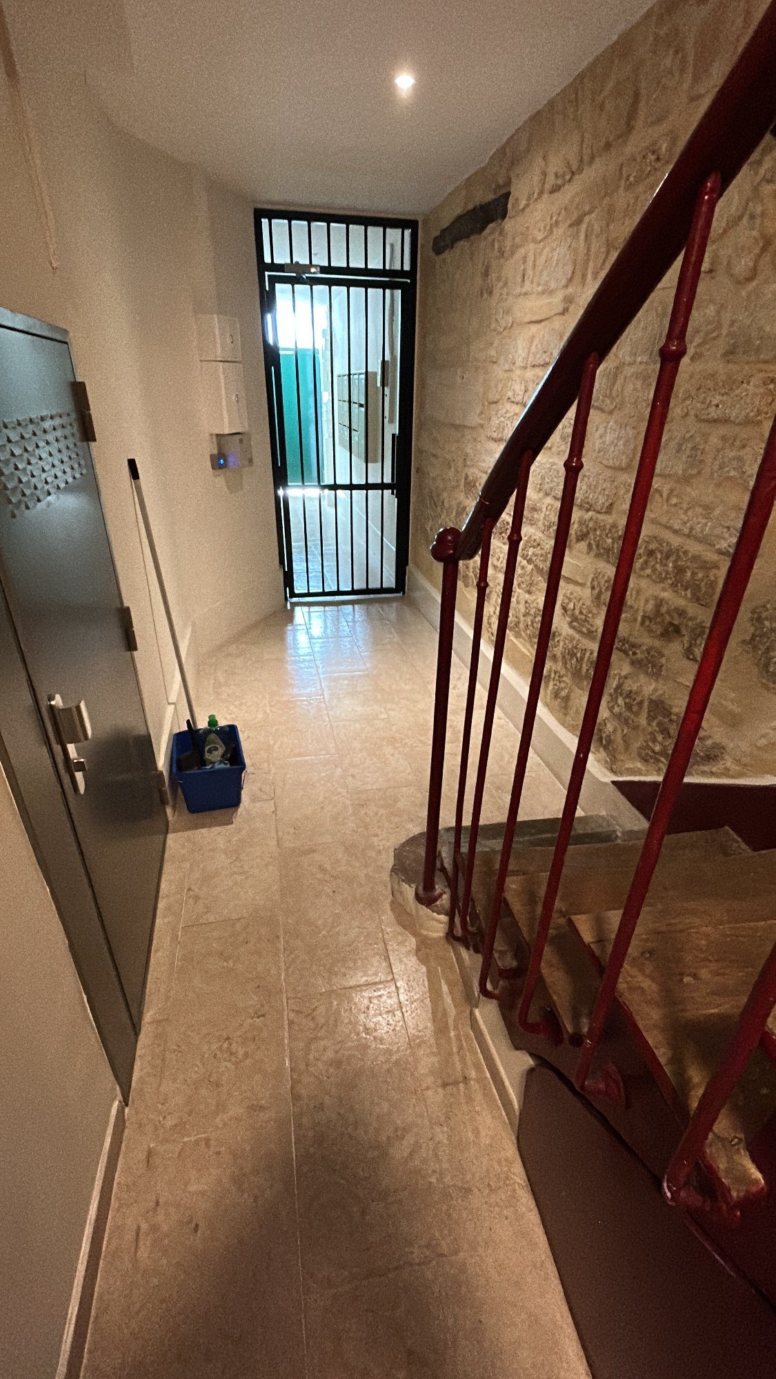 Cage escalier après