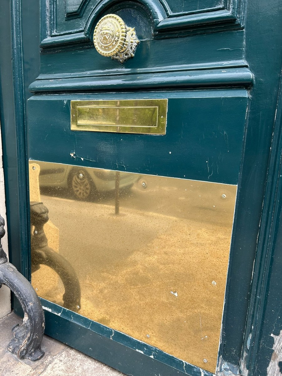 Boîte aux lettres laiton avant